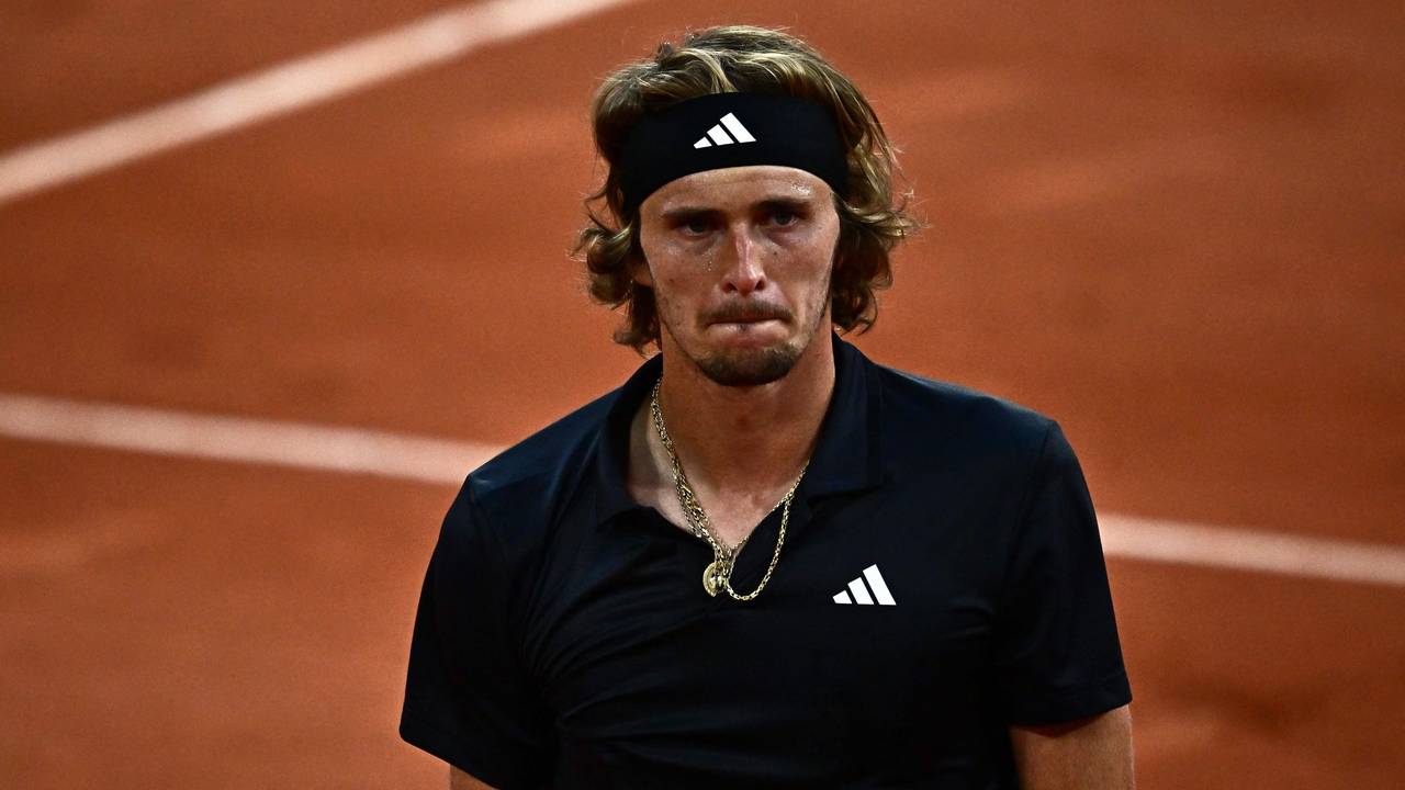 Alexander Zverev auf dem Tennisplatz.