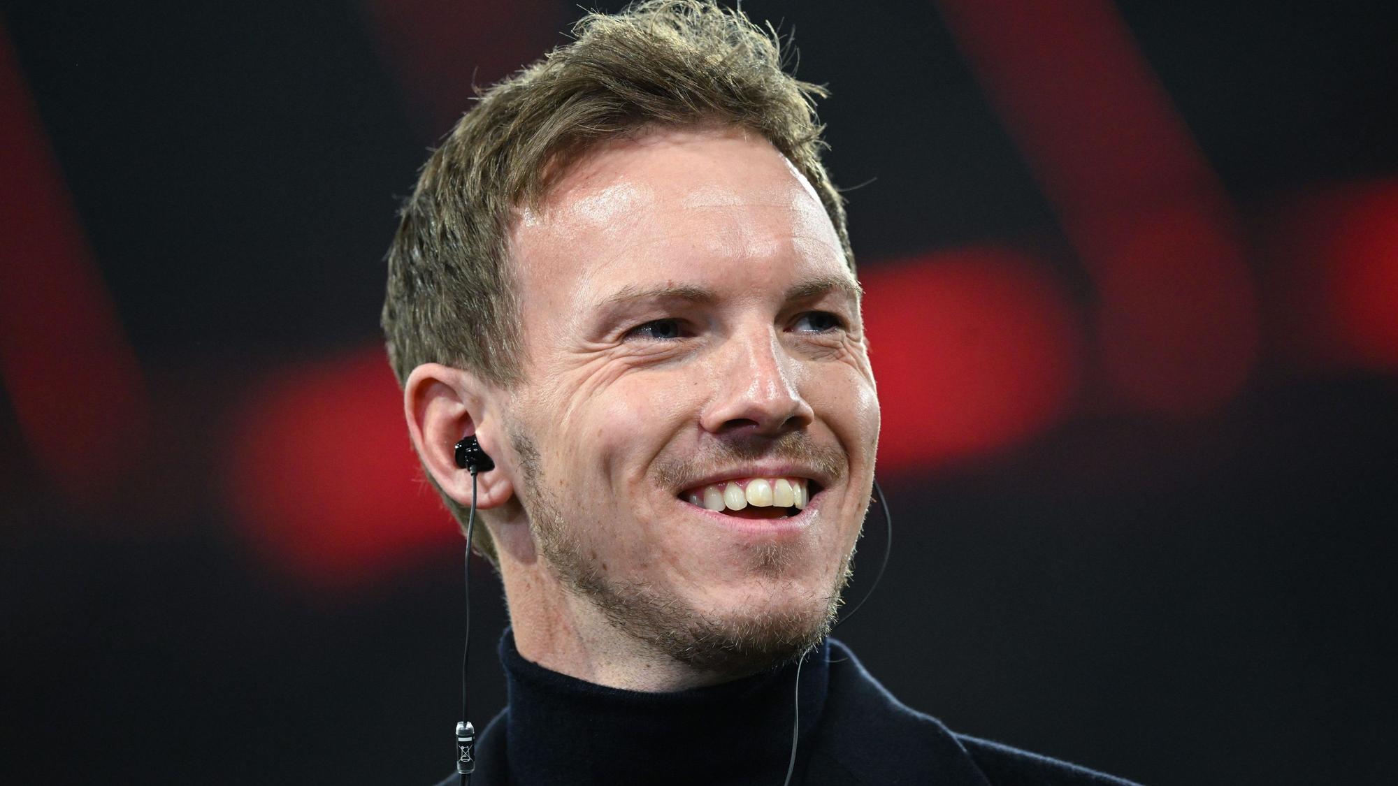 Julian Nagelsmann lächelt.