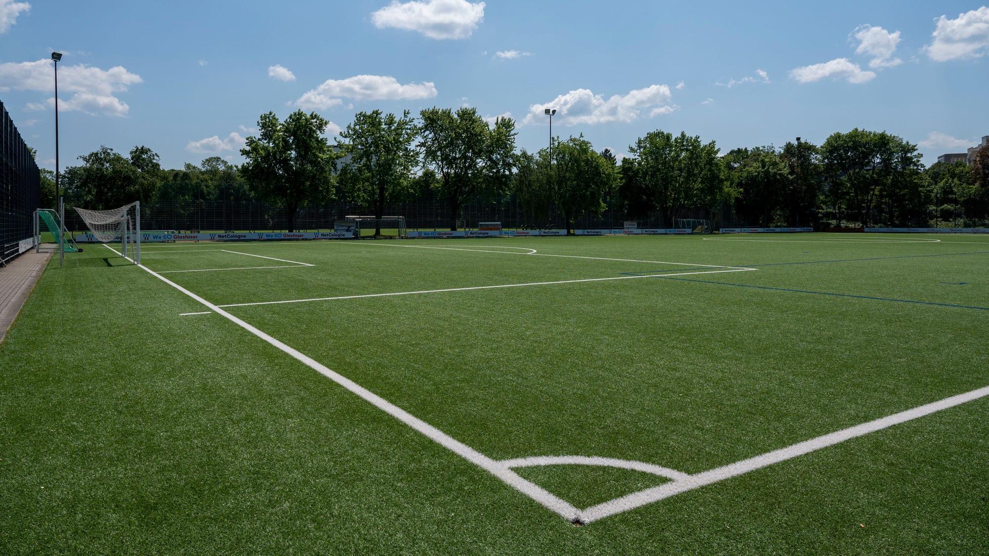 Der Jean-Löring-Sportpark in Zollstock.