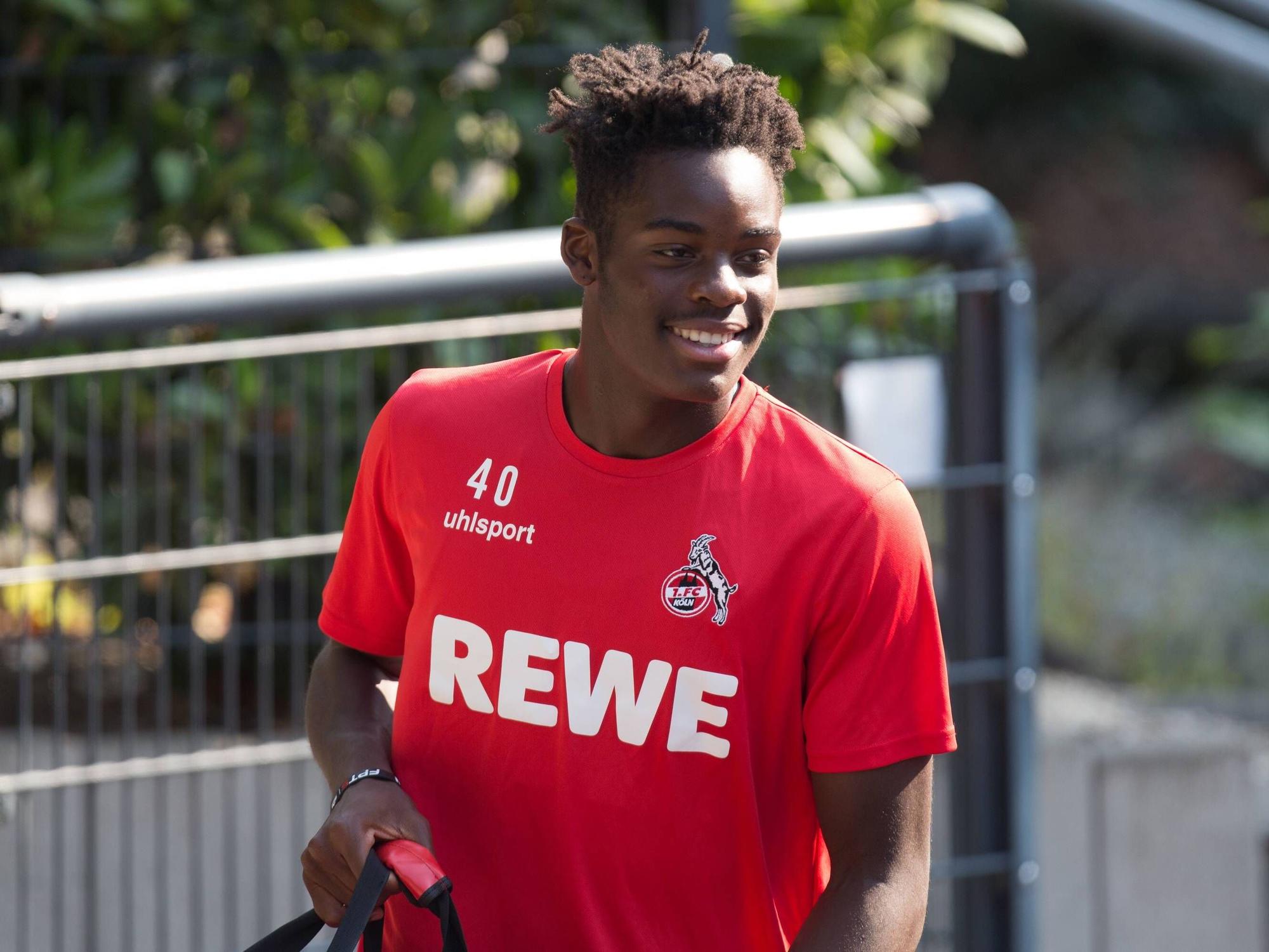 Yann Aurel Bisseck im Training des 1. FC Köln.
