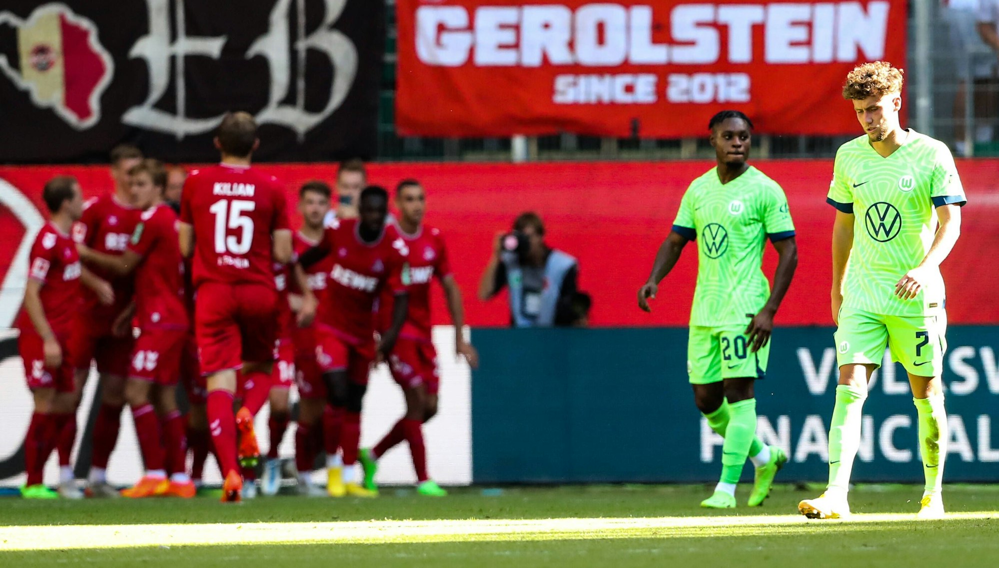 Luca Waldschmidt ist nach einem Gegentor enttäuscht.