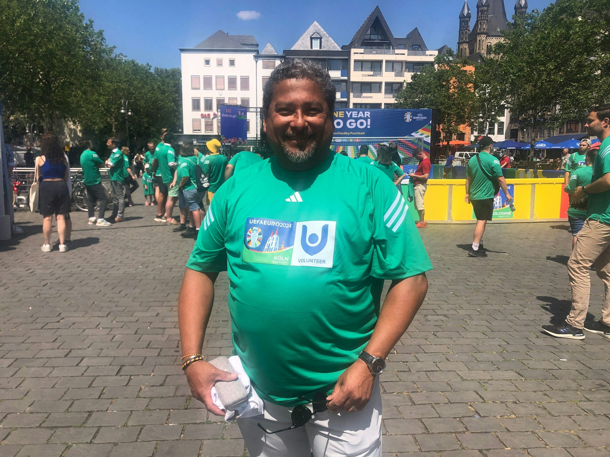 Pedro Pacheco beim Volunteer-Launch am Kölner Heumarkt.