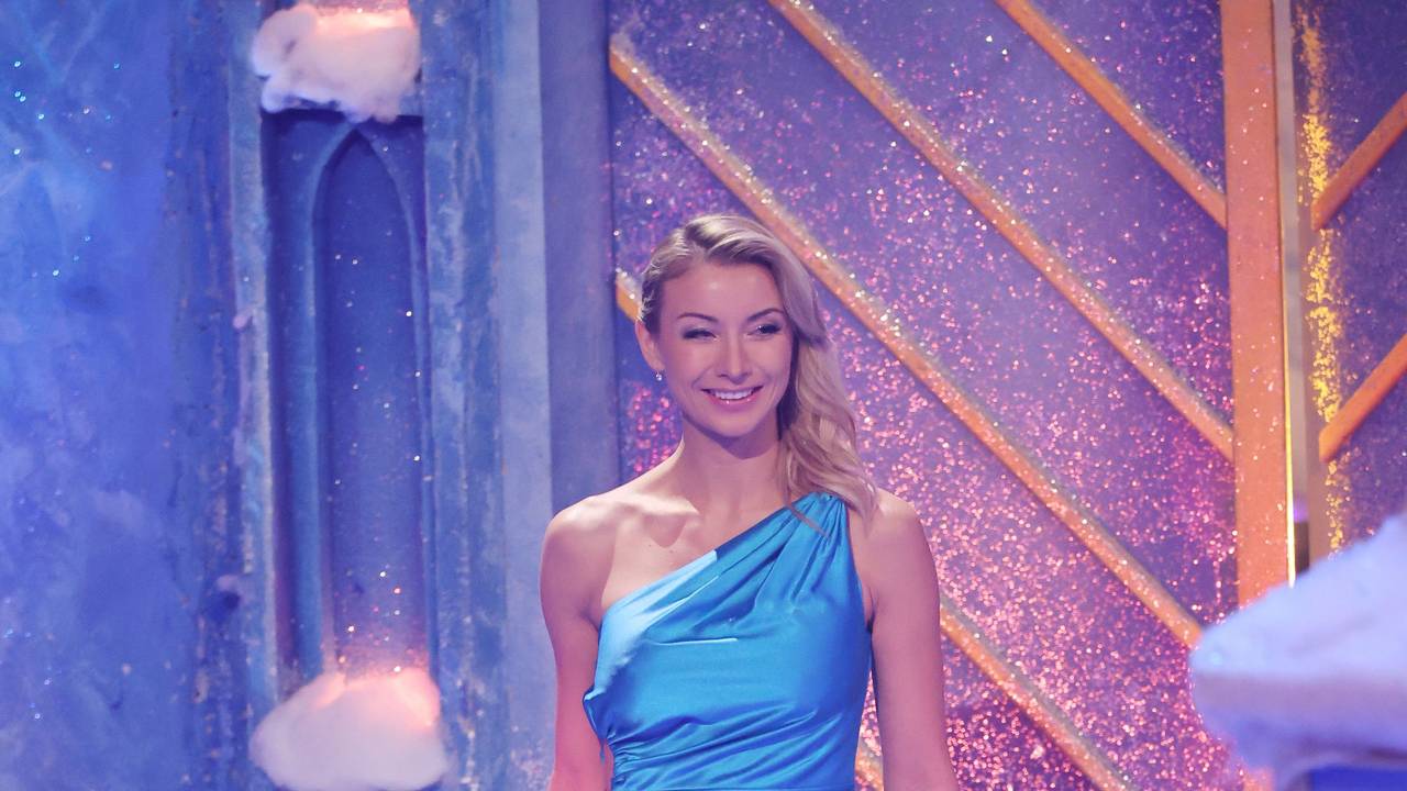 Anna-Carina Woitschack tritt bei der Aufzeichnung der ARD Sendung „Das Adventsfest der 100 000 Lichter“ auf.
