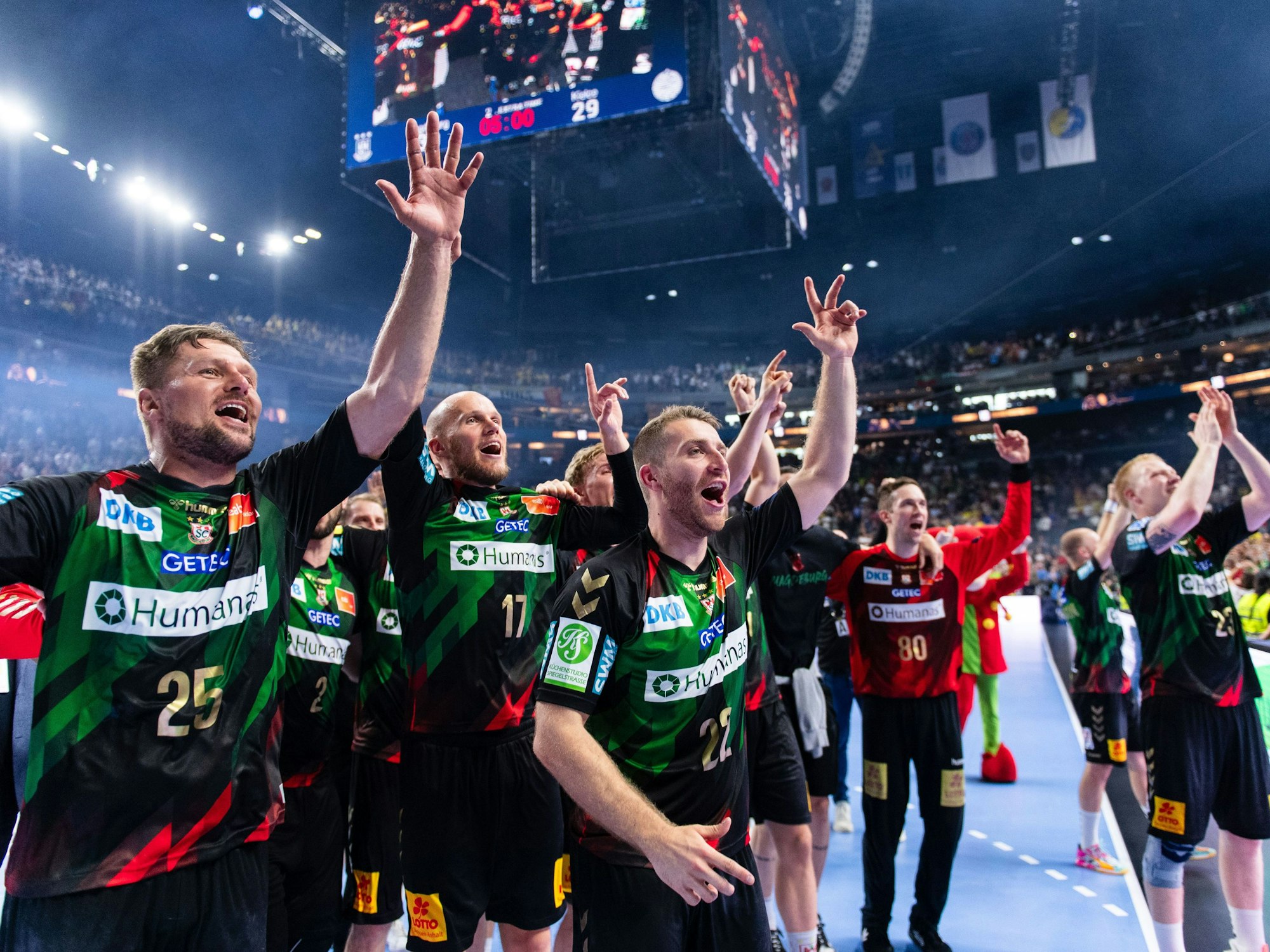 Magdeburgs Kay Smits jubelt nach der Partie.