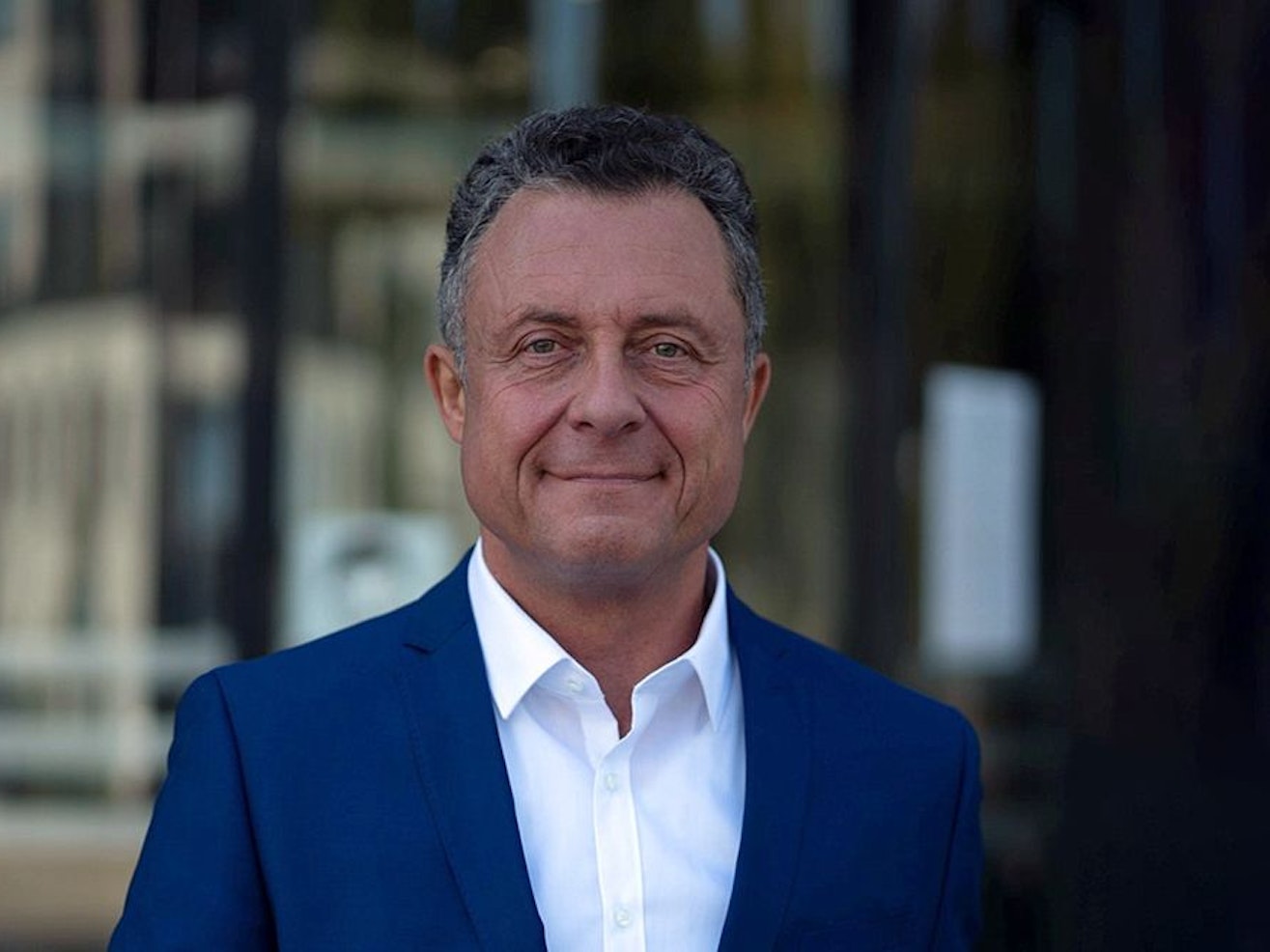 Ralf Gasche ist Gründer und Inhaber von Gasche Excellent Leadership, einem Unternehmen für Business-Coaching, Leadership, Mentoring, Beratung und Organisationsentwicklung (Schwerpunkt: Kulturwandel & Transformationsprozesse).