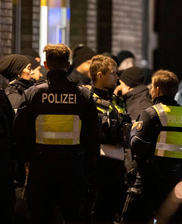 Das Foto zeigt einen Einsatz der Polizei in Castrop-Rauxel Anfang Januar 2023.