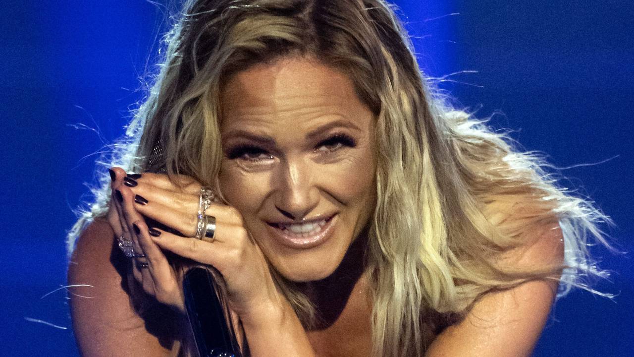 Die deutsche Schlagersängerin Helene Fischer steht in der Fernsehshow «Das große Schlagerjubiläum 2022» auf der Bühne.