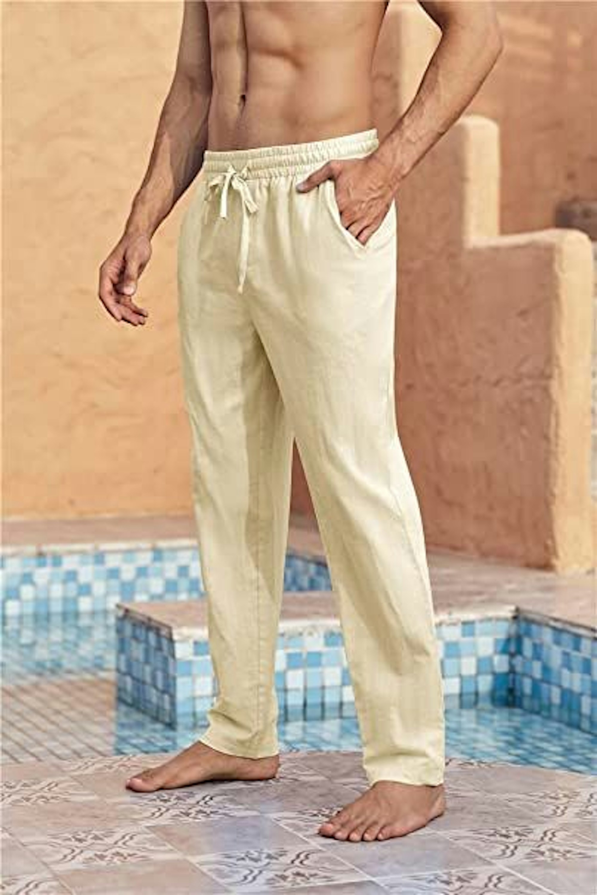 Mann in Leinenhose