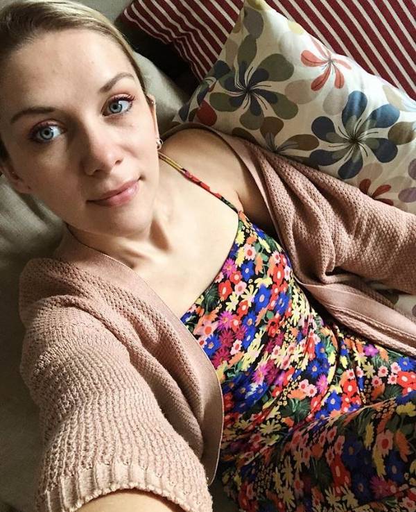 Das Selfie zeigt Netzreporterin Marie-Therese Helmschmied vom Sat.1-Frühstücksfernsehen. Marie-Therese Helmschmied hat das Selfie am 8. Oktober 2022 bei Instagram veröffentlicht.