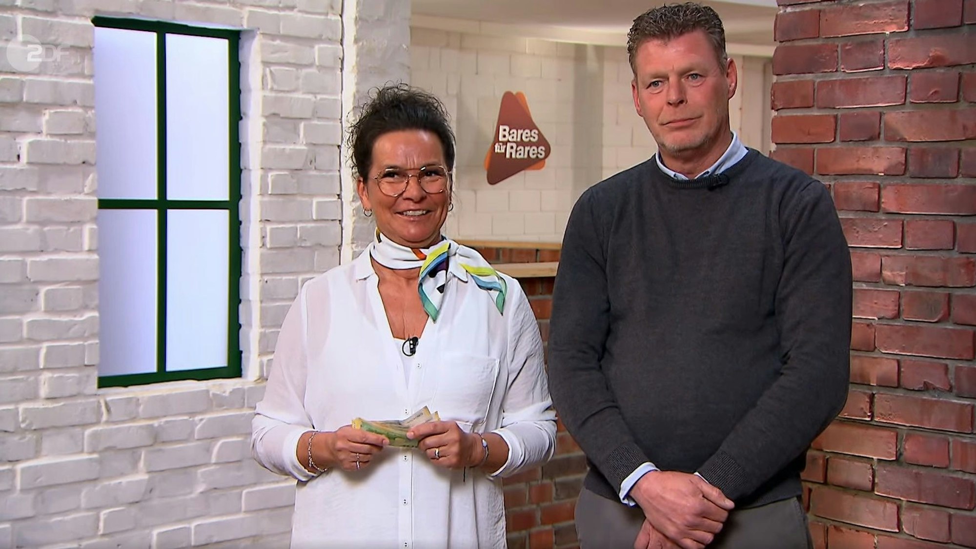 Claudia Sommerlat und Peter Hiens bei „Bares für Rares“.