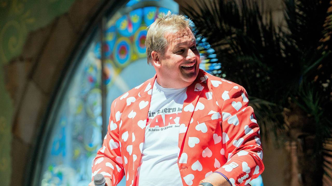 Party-Sänger Sascha Loudovici bei einem Auftritt im Megapark.