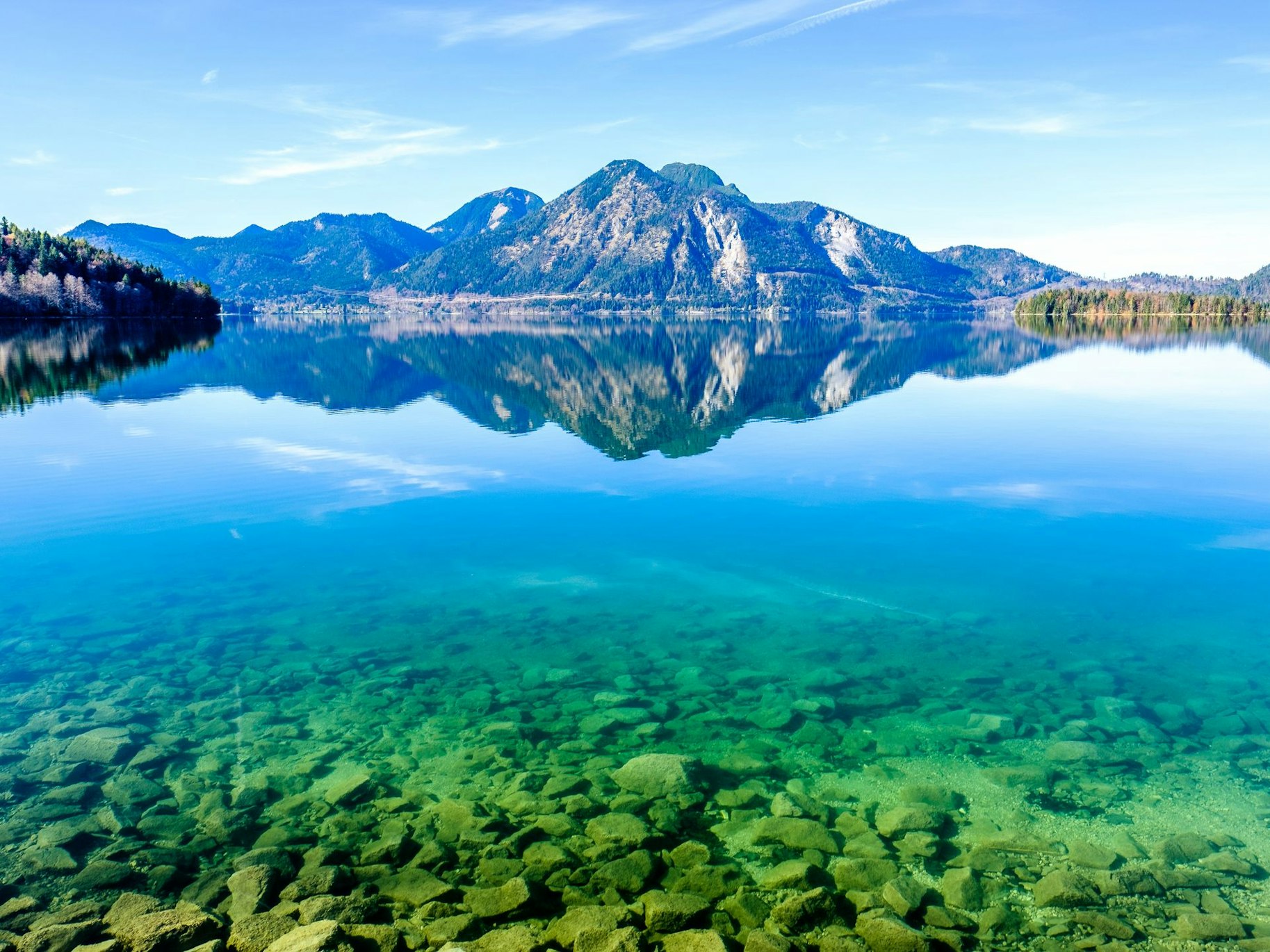 Blick auf den Walchensee in Bayern.