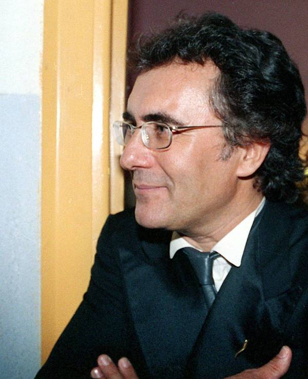 Das undatierte Archivbild zeigt Ylenia Carrisi (r) mit ihrem Vater Al Bano.