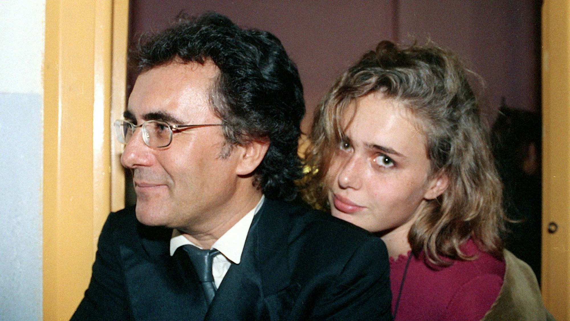 Das undatierte Archivbild zeigt Ylenia Carrisi (r) mit ihrem Vater Al Bano.