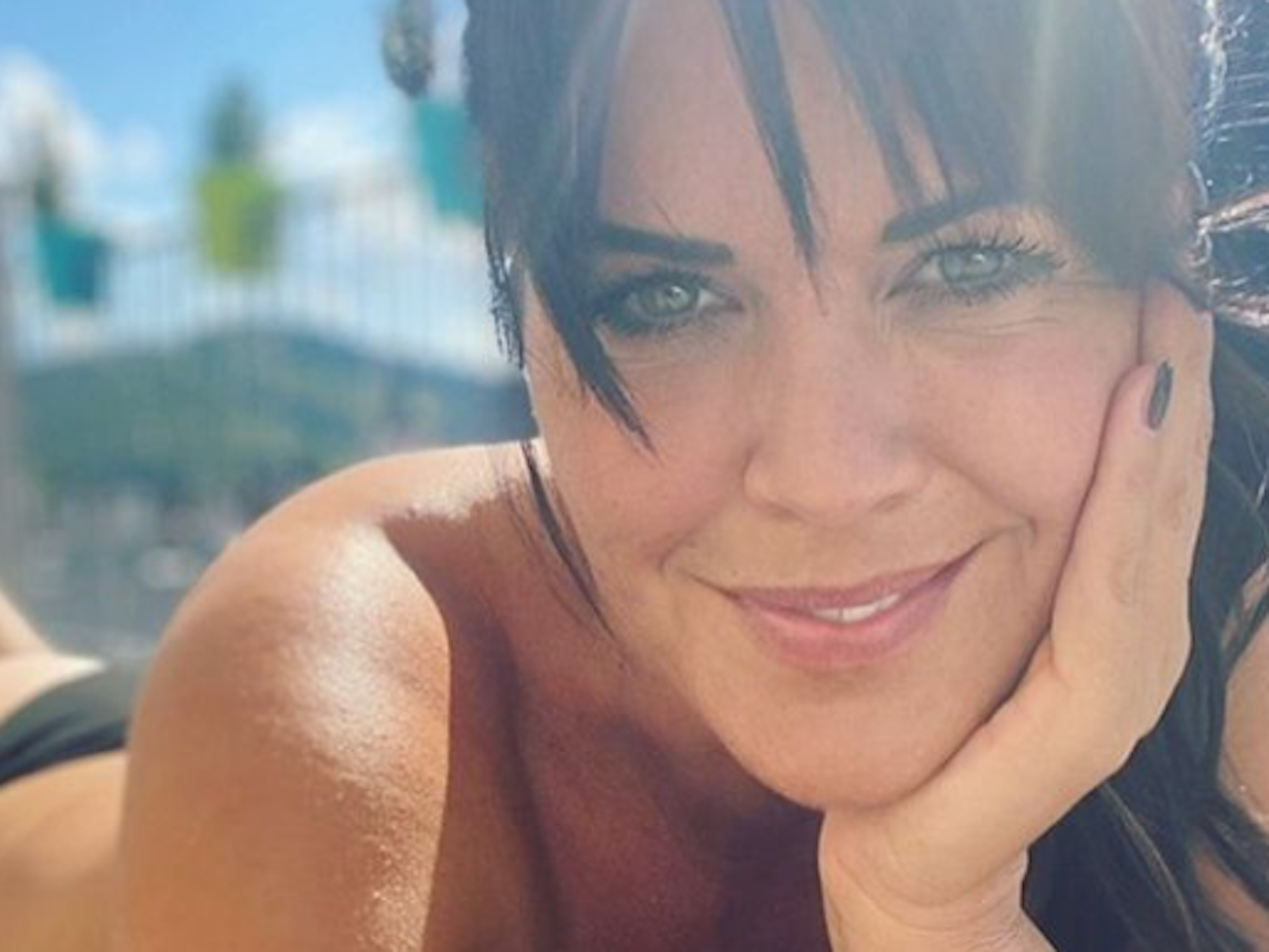 Martina Reuter schaut in die Kamera.