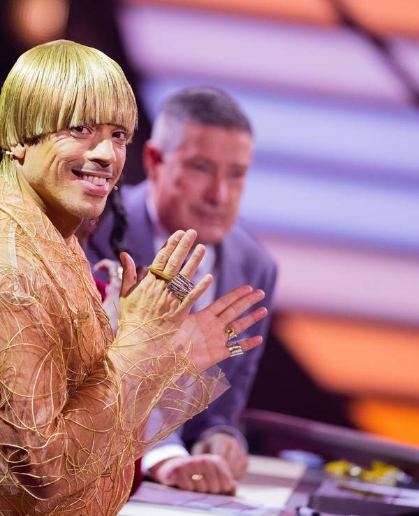 Jorge Gonzalez und Joachim Llambi, Jurymitglieder, sitzen in der RTL-Tanzshow „Let's Dance“ im Coloneum.