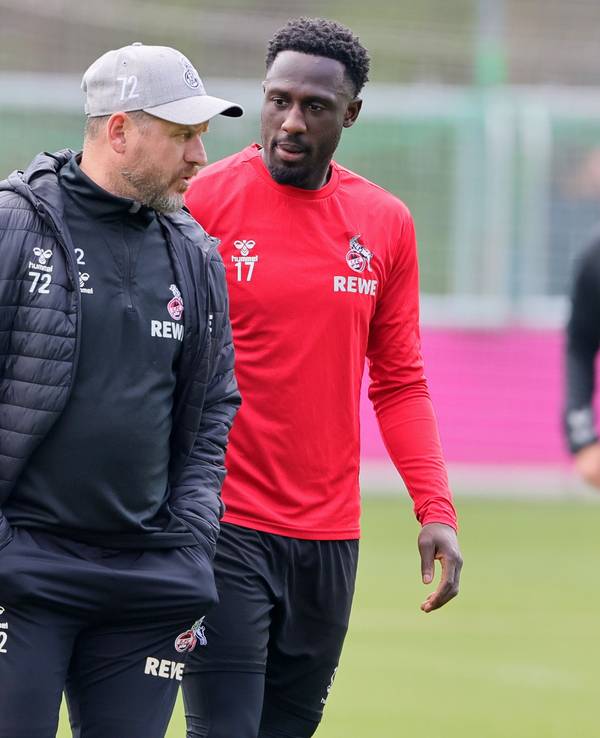 Steffen Baumgart im Gespräch mit Kingsley Schindler.