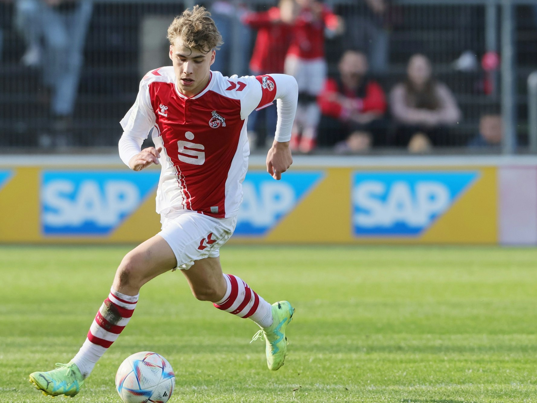 Meiko Wäschenbach im Trikot des 1. FC Köln.