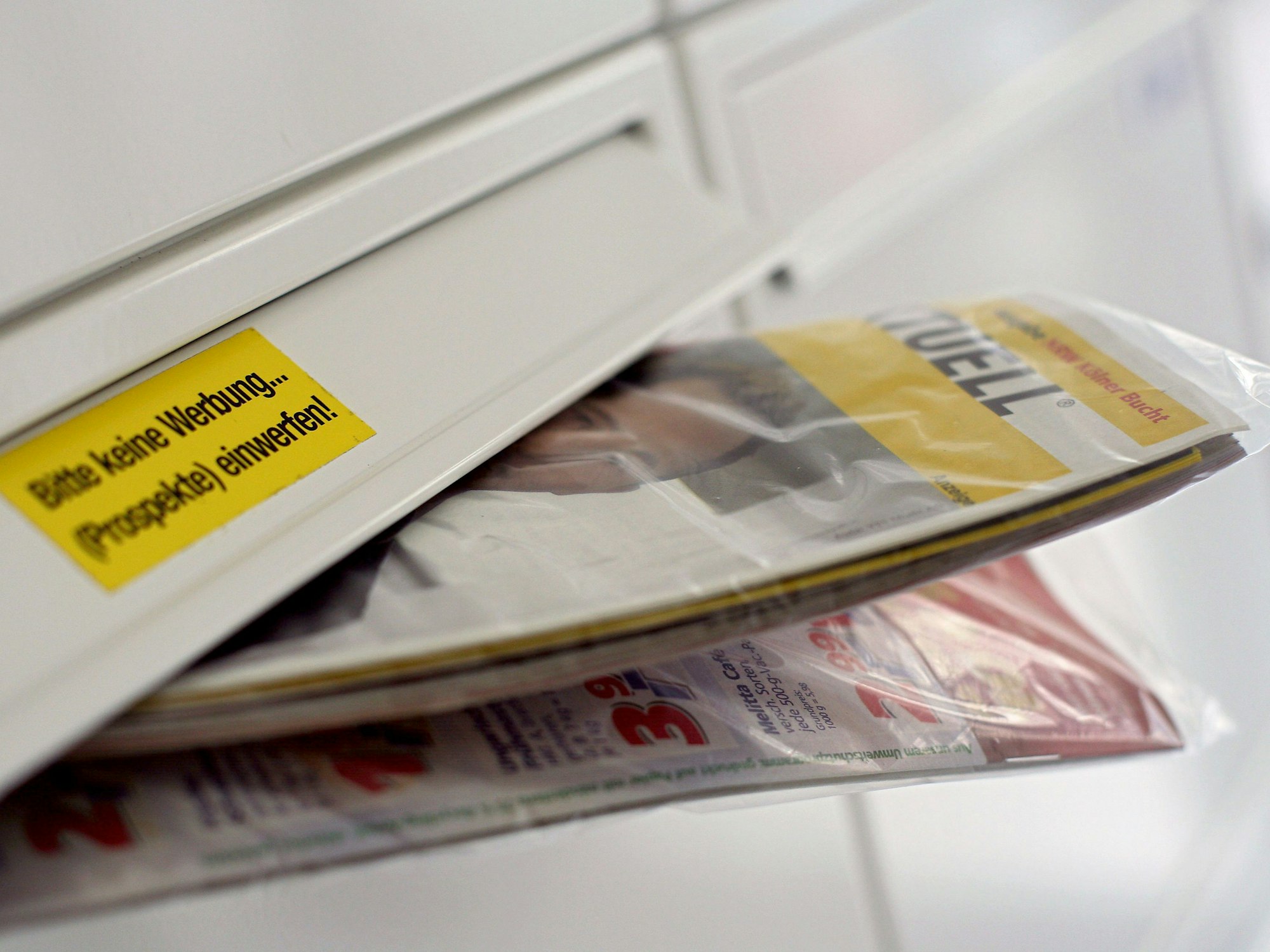 Das Prospektbündel „Einkauf Aktuell“ im Briefkasten.