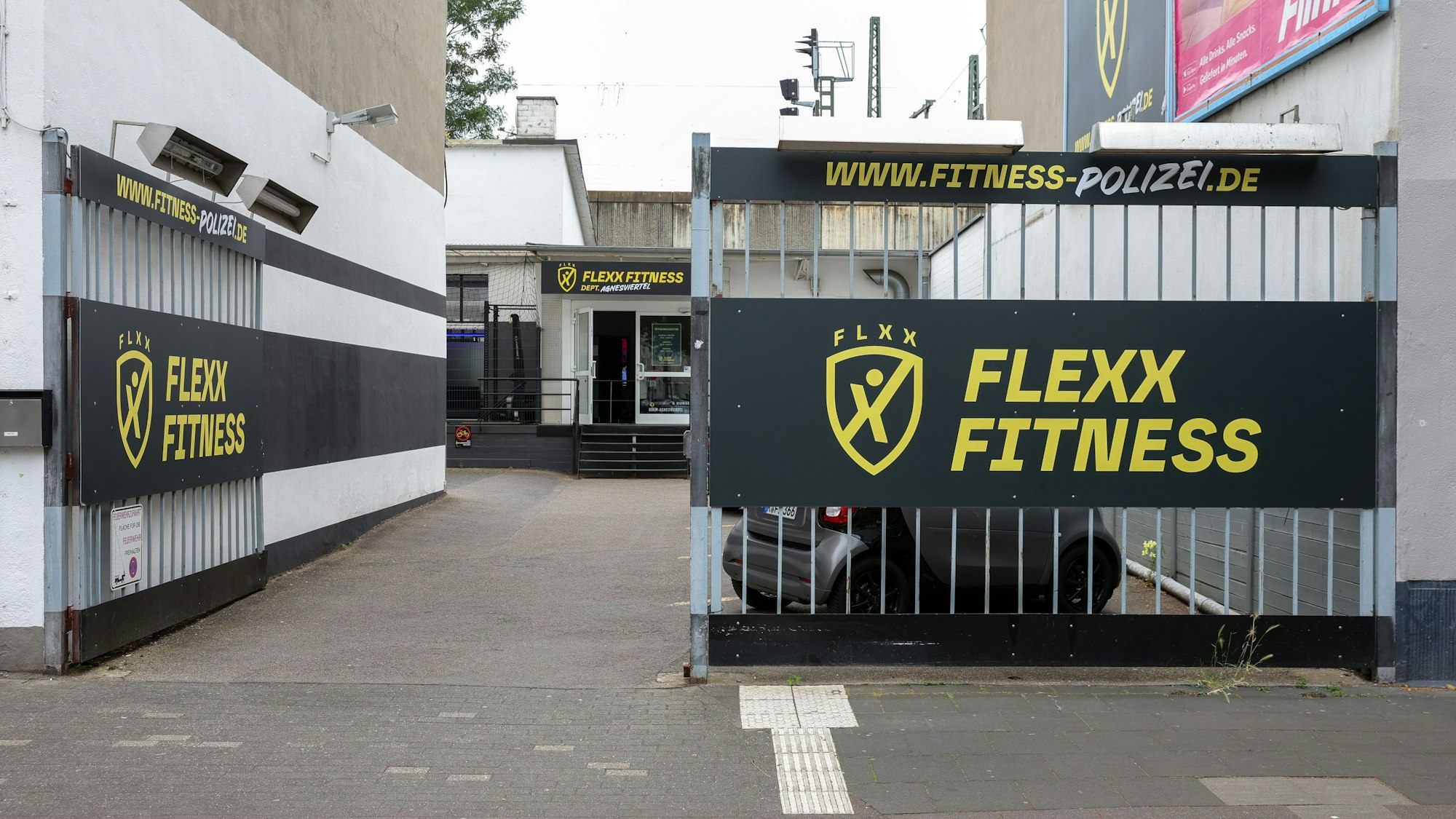 Das „Flexx Fitness“-Studio an der Krefelder Straße in Köln.