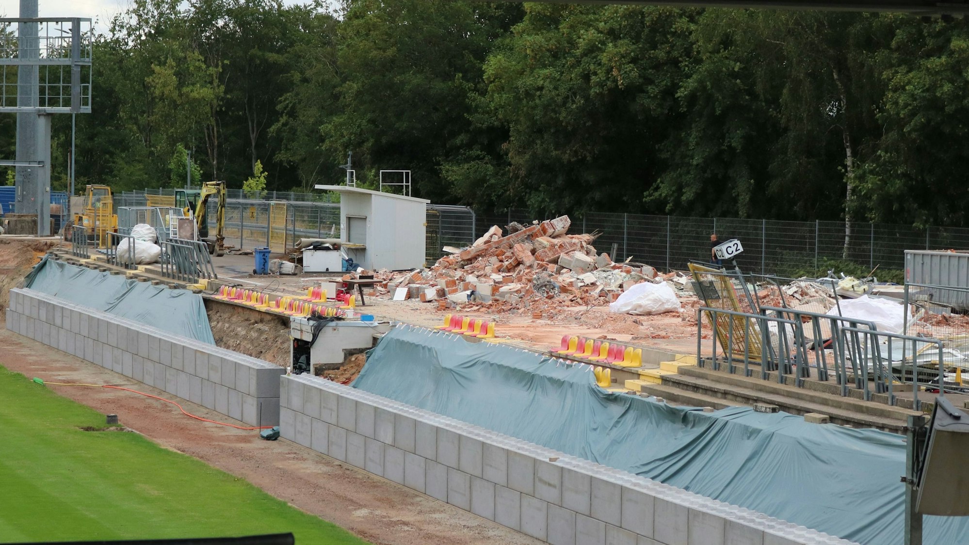 Baustelle in der Ursapharm-Arena des SV Elversberg.