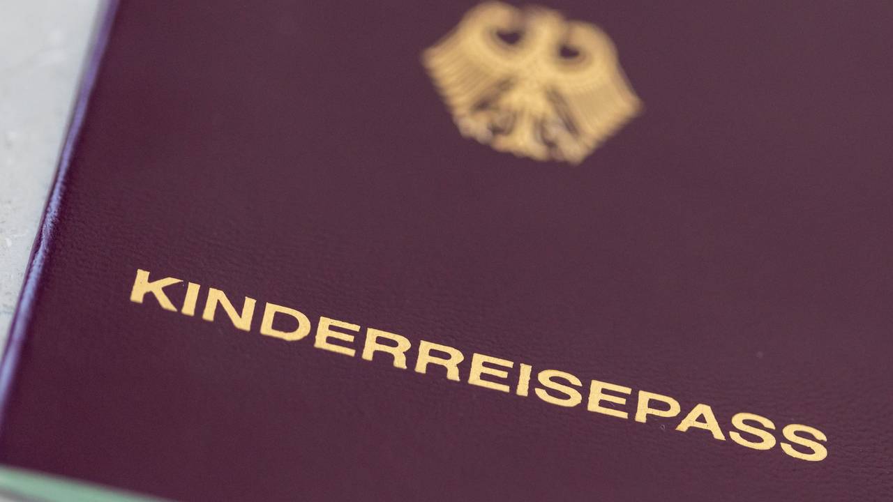 Ein Kinderreisepass.