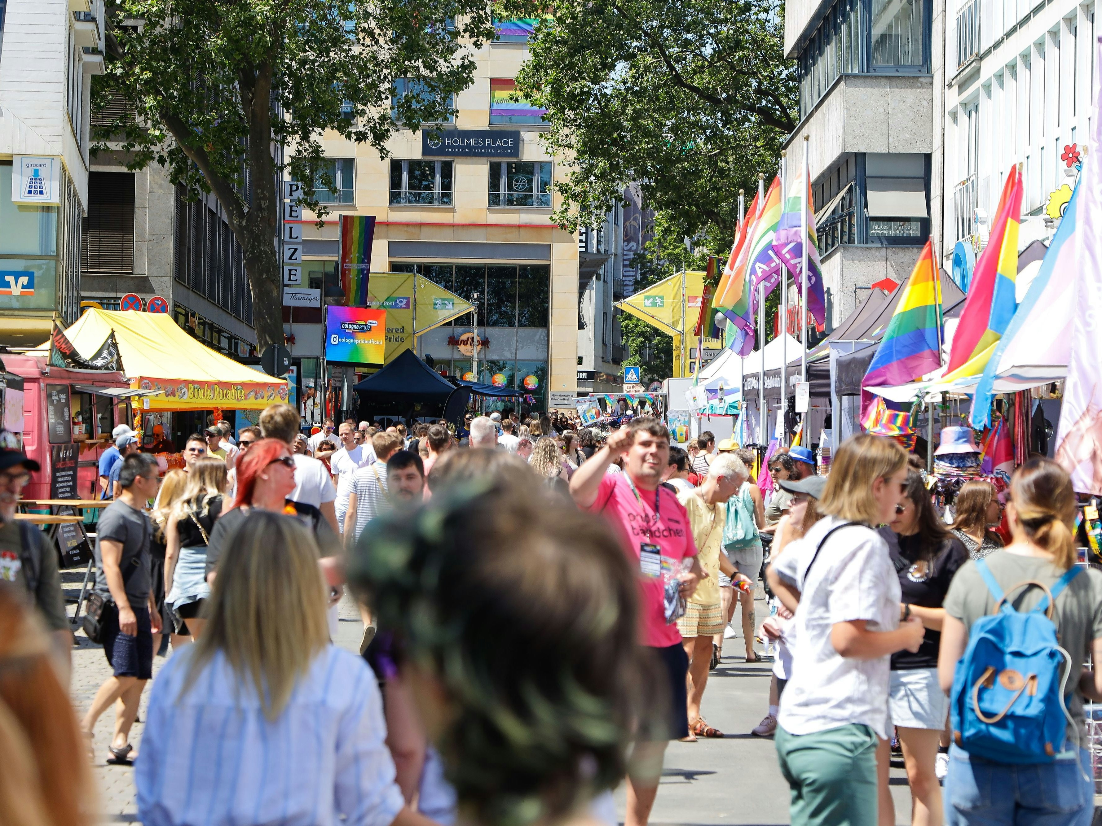 Rund um den Heumarkt war bereits am Samstag (8. Juli) ordentlich was los.