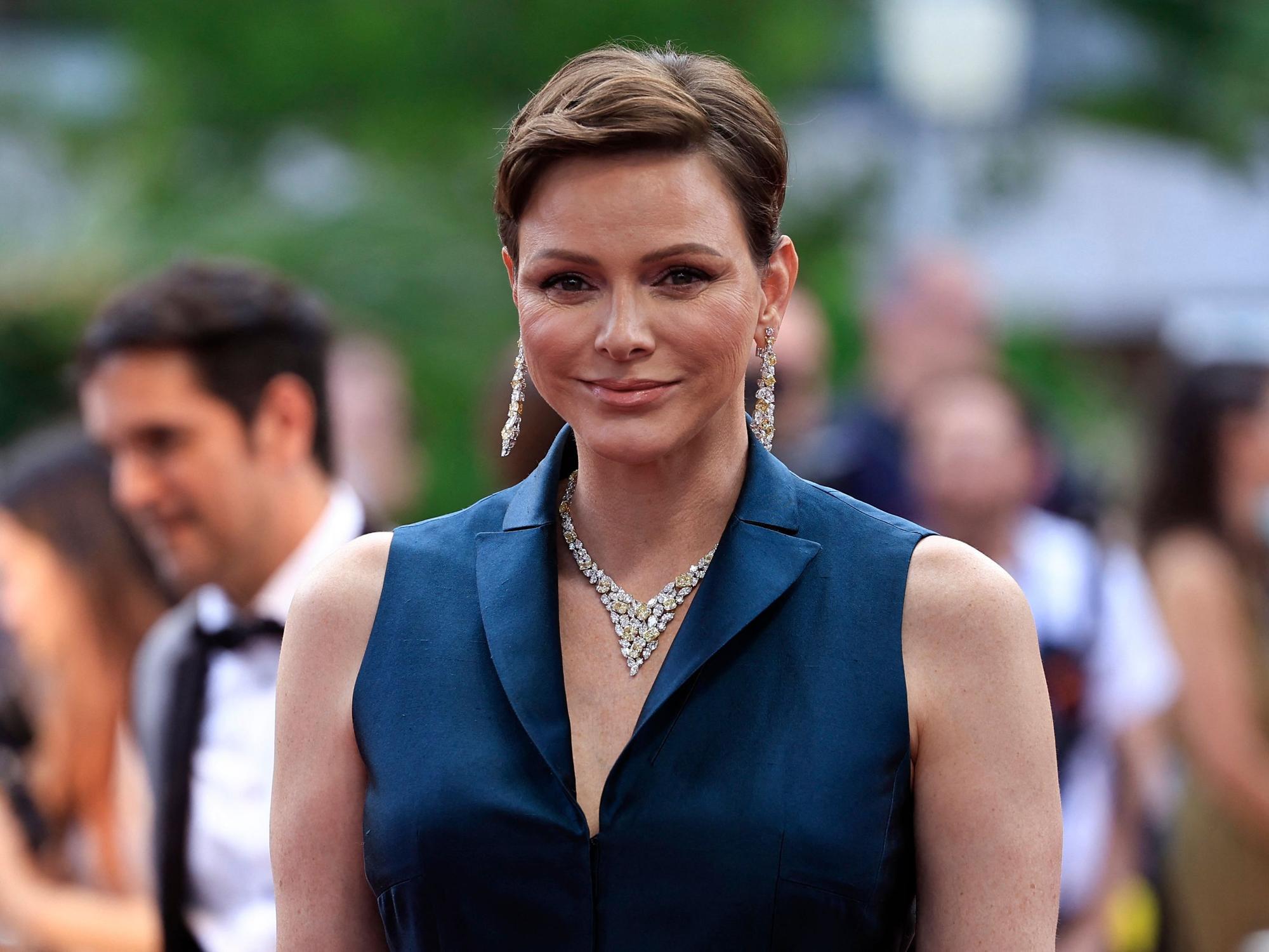 Fürstin Charlène von Monaco lächelt bei den „Golden Nymph Awards“ im Juni 2023 in Monte Carlo.