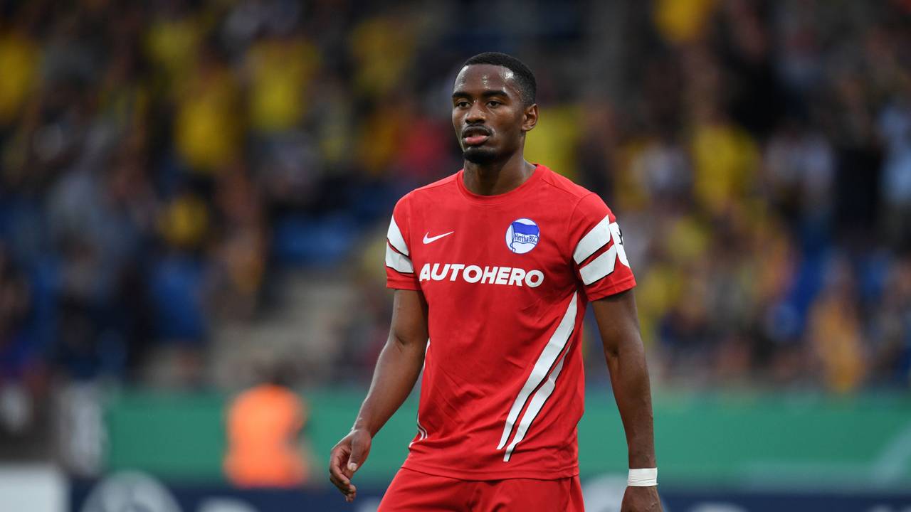Myziane Maolida im Hertha-Trikot.