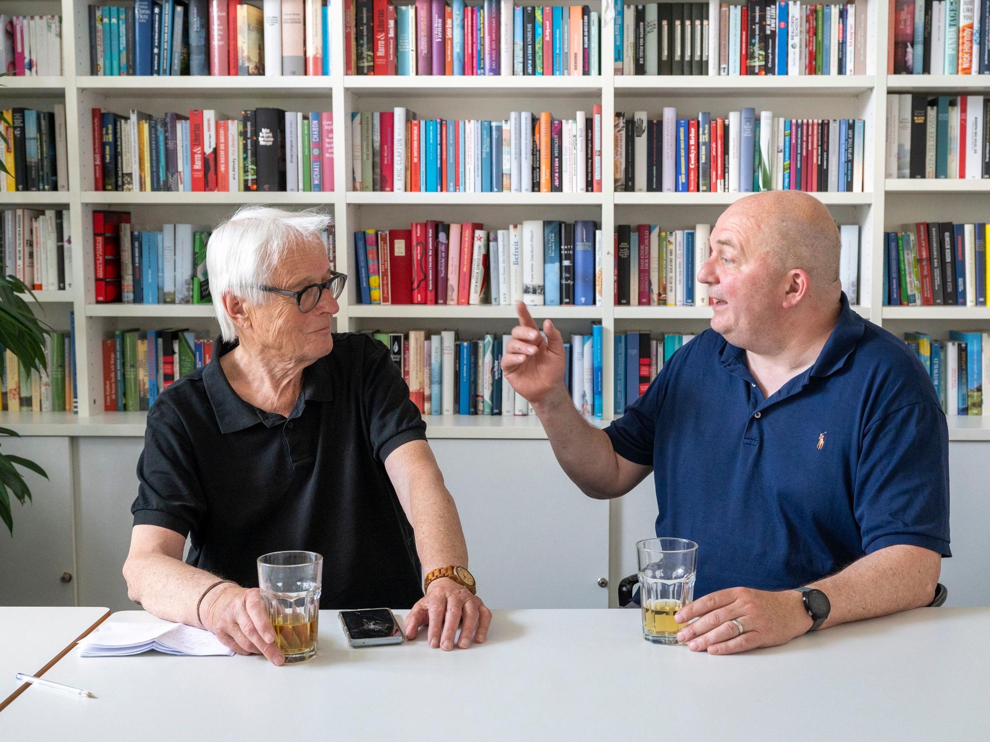 Horst Stellmacher (Sonntag-EXPRESS) und Jörg Thadeusz am 15. Juni 2023 in Köln