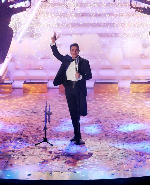 Eric Philippi tritt auf bei der Aufzeichnung der ARD Sendung ‚Das Adventsfest der 100 000 Lichter‘ 2022 auf.