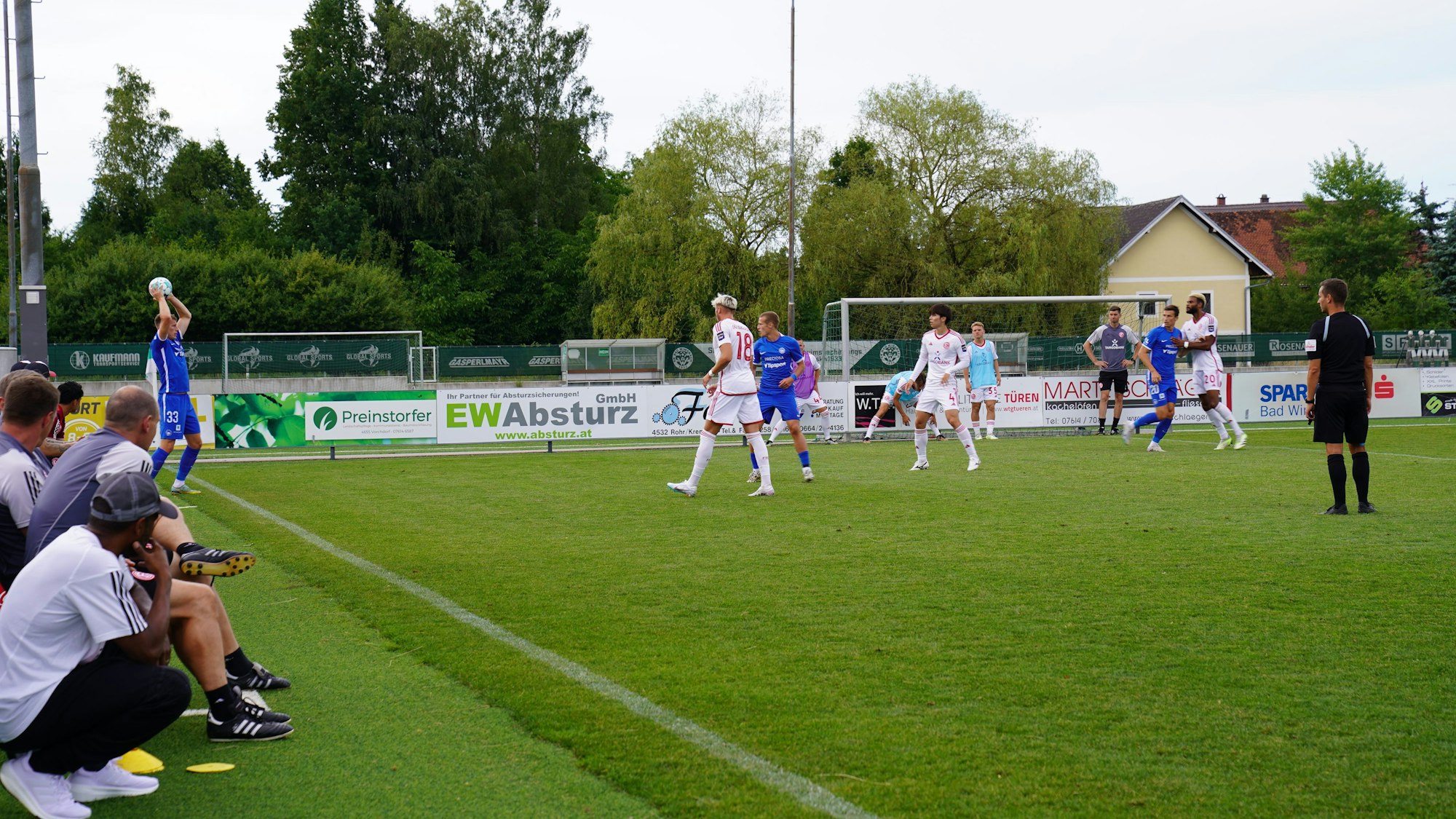 Spielszene beim Testspiel Fortuna Düsseldorf gegen Slovan Liberec