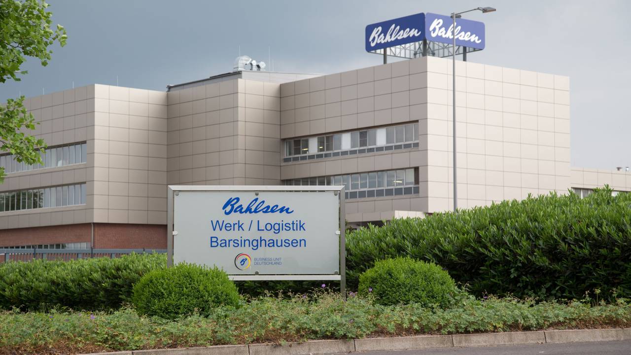 Blick auf das Bahlsen Werk und Logistik.