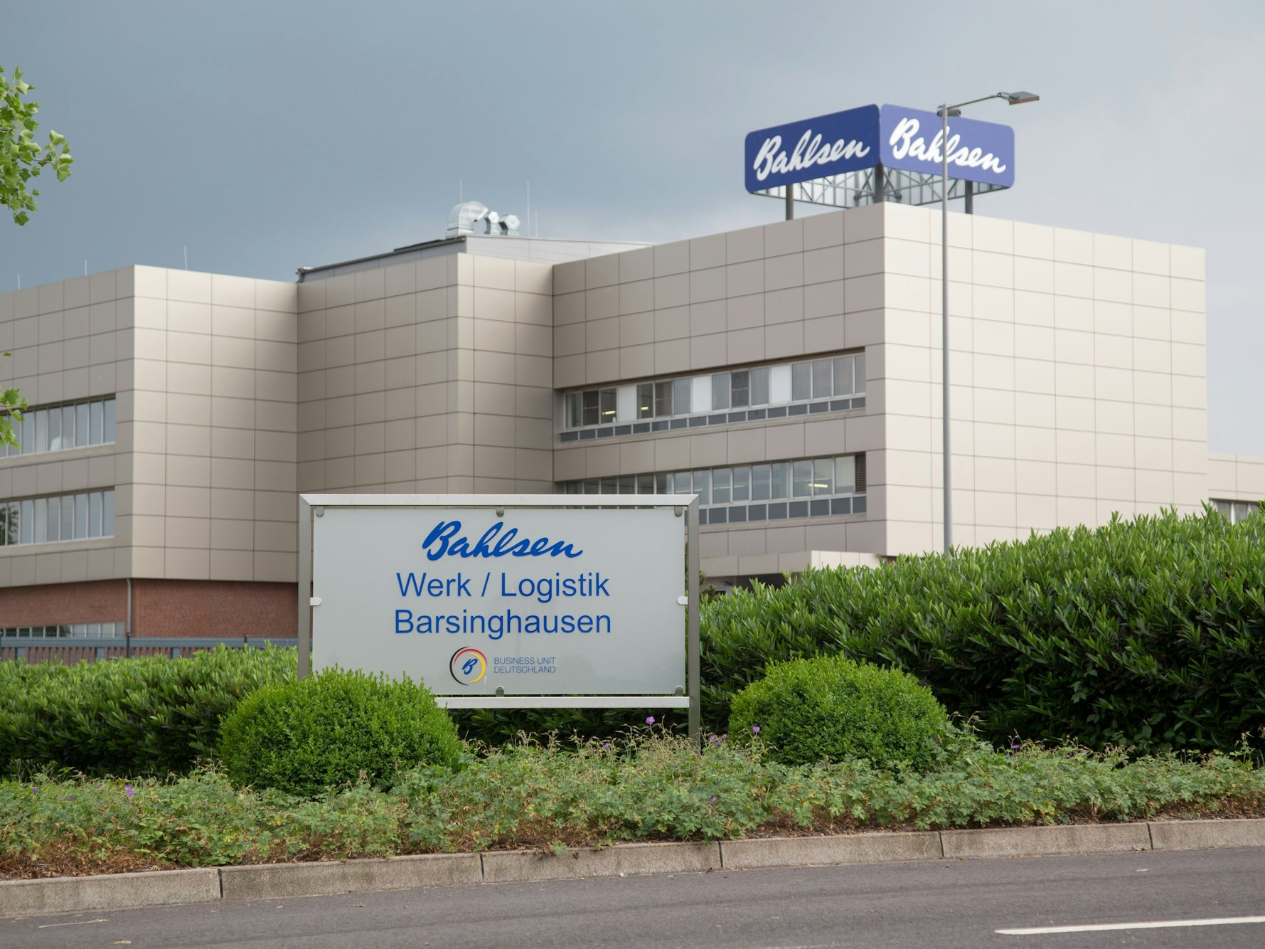 Blick auf das Bahlsen Werk und Logistik.