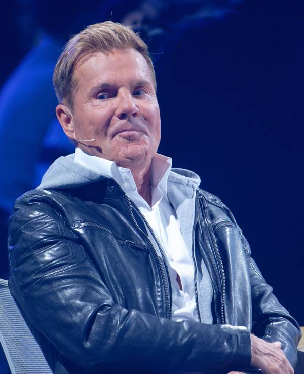 Der Juror Dieter Bohlen sitzt beim Halbfinale der Castingshow «Deutschland sucht den Superstar» auf der Bühne.