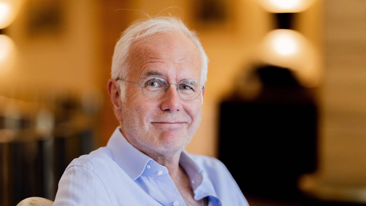 Harald Schmidt, Schauspieler, Entertainer und Kabarettist, aufgenommen im Rahmen eines Interviews mit der Deutschen Presse-Agentur im Excelsior Hotel Ernst am 11. August 2022.