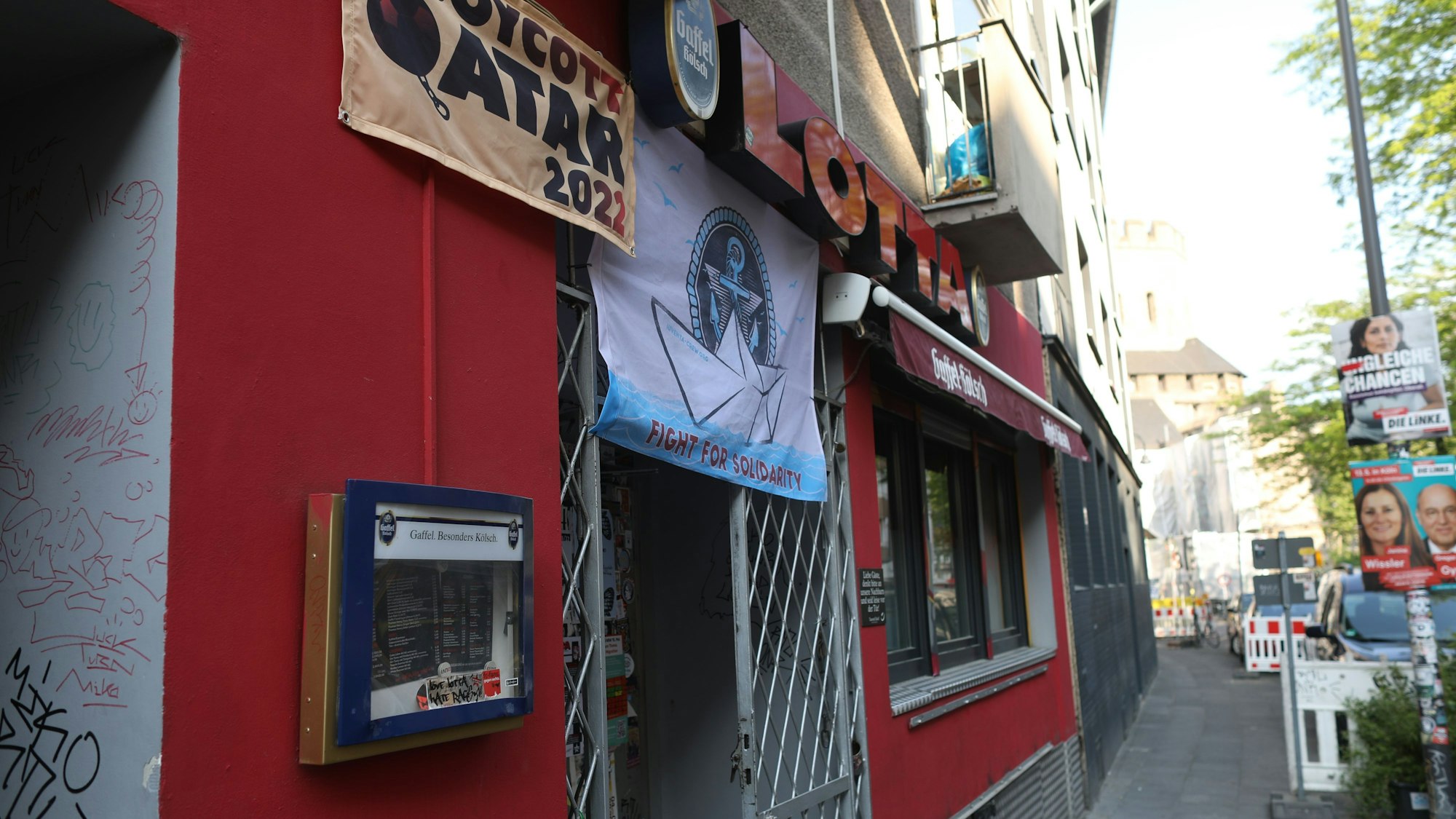 Außenansicht der Bar „Lotta“ in der Kölner Südstadt