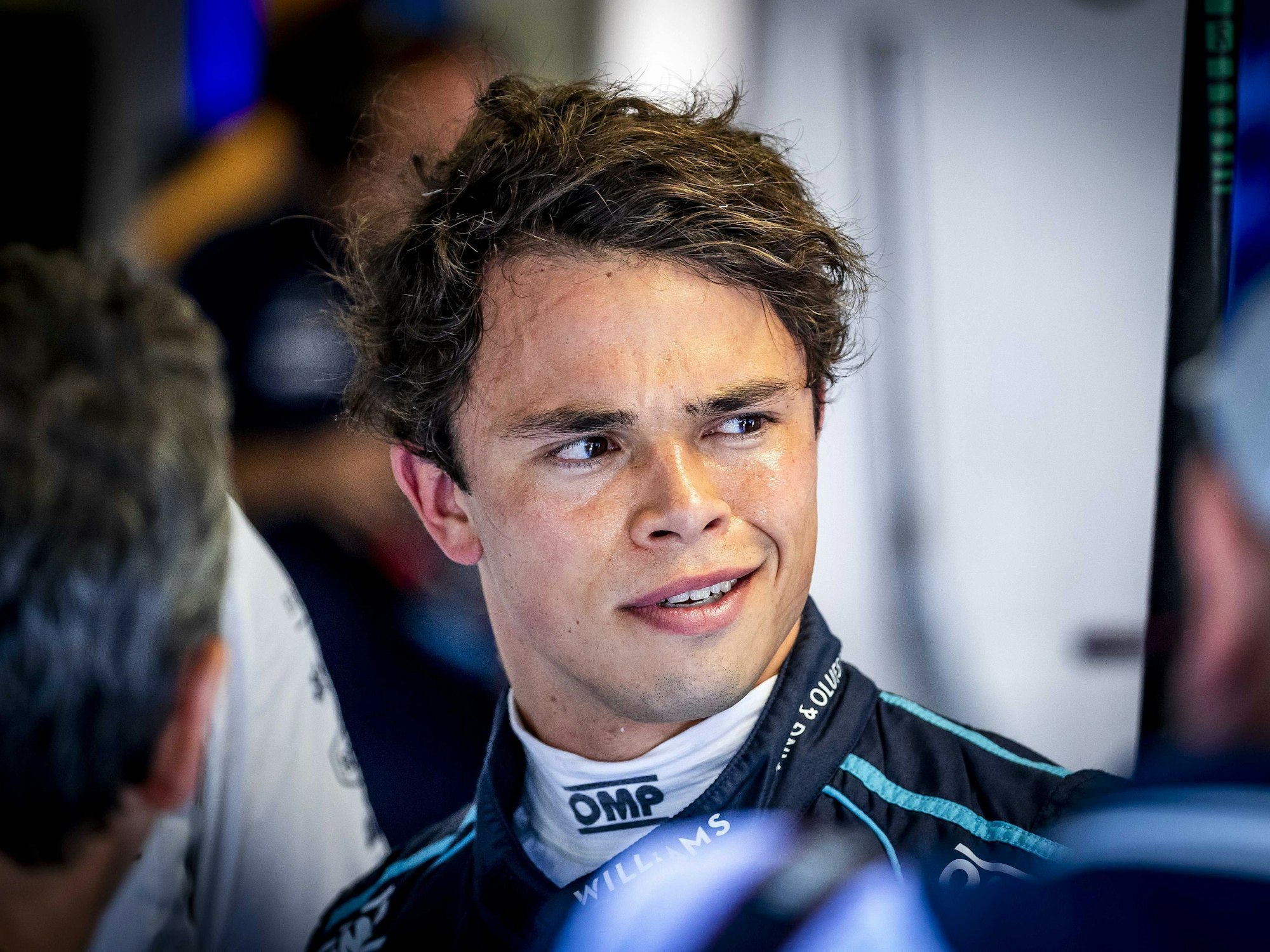 Nyck de Vries in der Boxengasse vor dem Großen Preis von Italien.