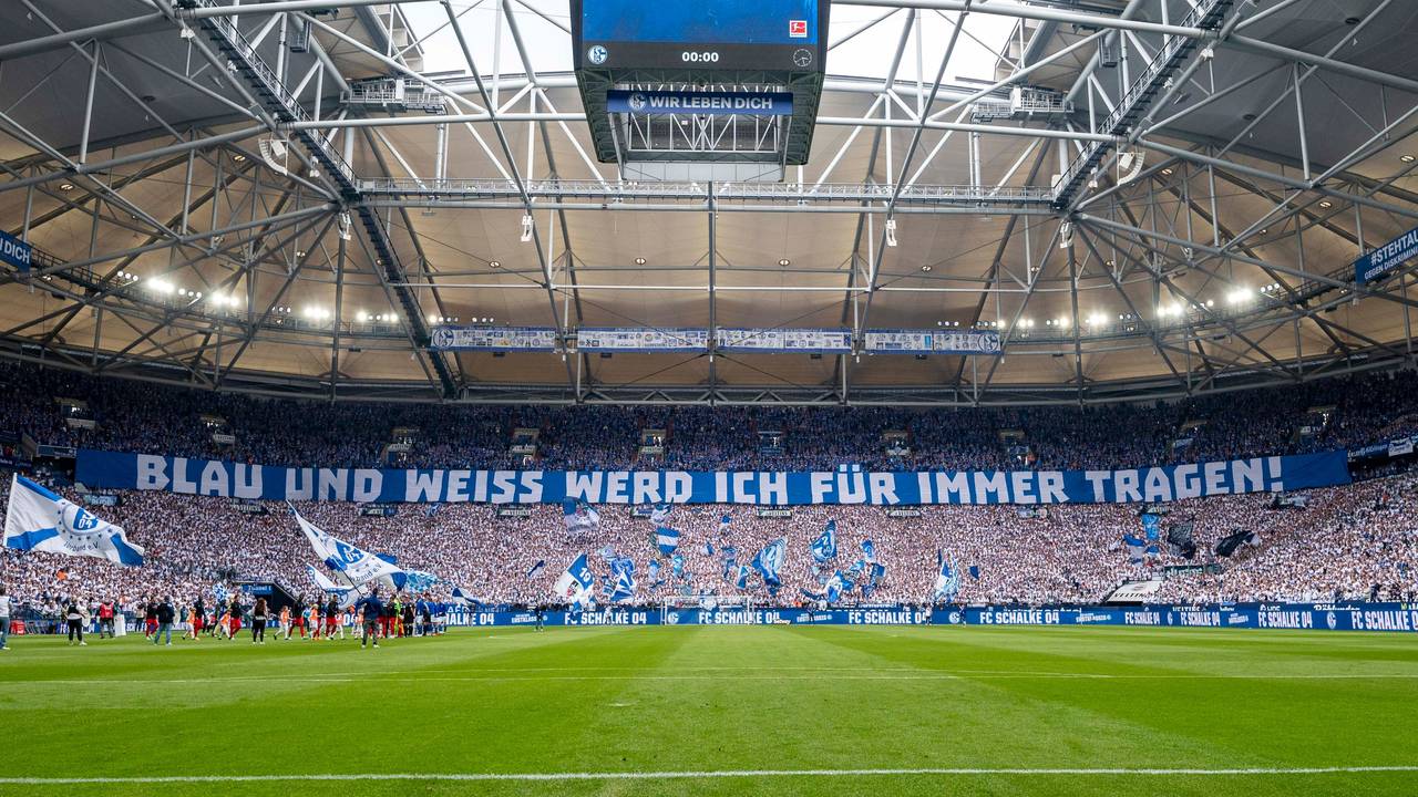 Blick in die Veltins-Arena vor einem Spiel von Schalke 04