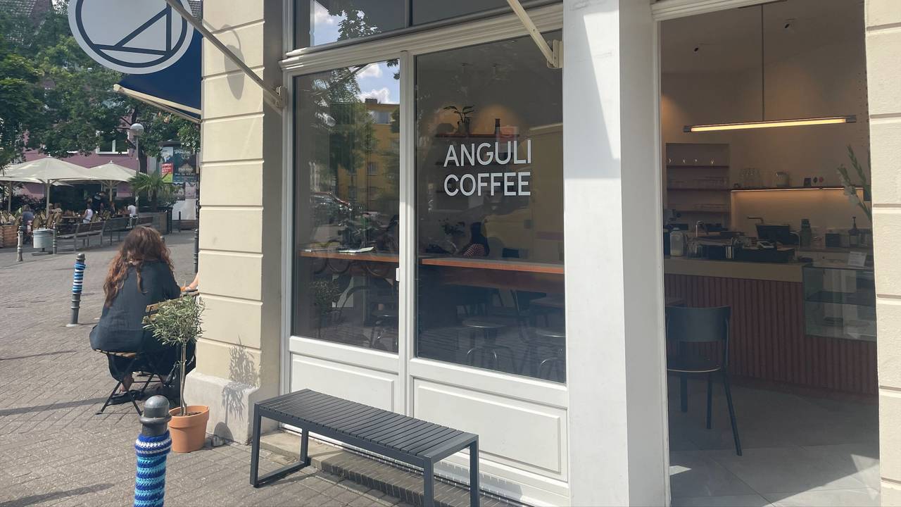 Anguli Coffee von außen.