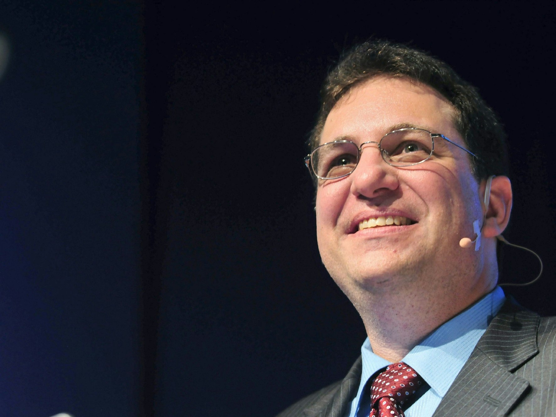 Kevin Mitnick lacht.