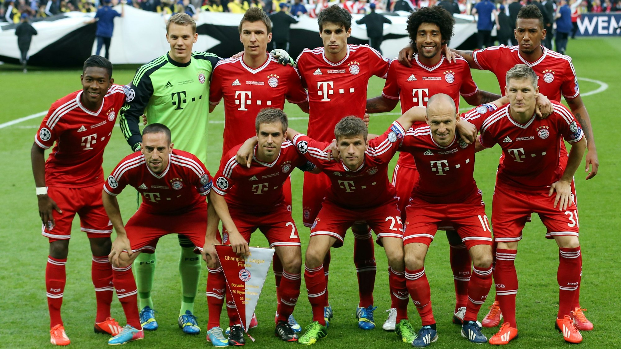 Stehend: David Alaba, Manuel Neuer, Mario Mandzukic, Javi Martinez, Dante, Jérôme Boateng. Unten: Franck Ribéry, Philipp Lahm, Thomas Mueller, Arjen Robben, Bastian Schweinsteiger.
