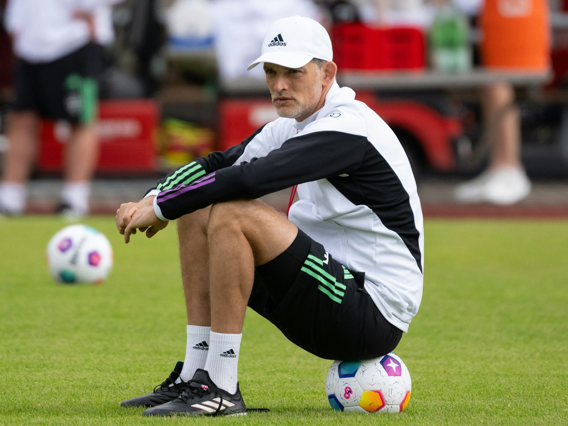Fußball: Bundesliga, Trainingslager FC Bayern München, Abschlusstraining. Bayerns Trainer Thomas Tuchel leitet das Training. +++ dpa-Bildfunk +++