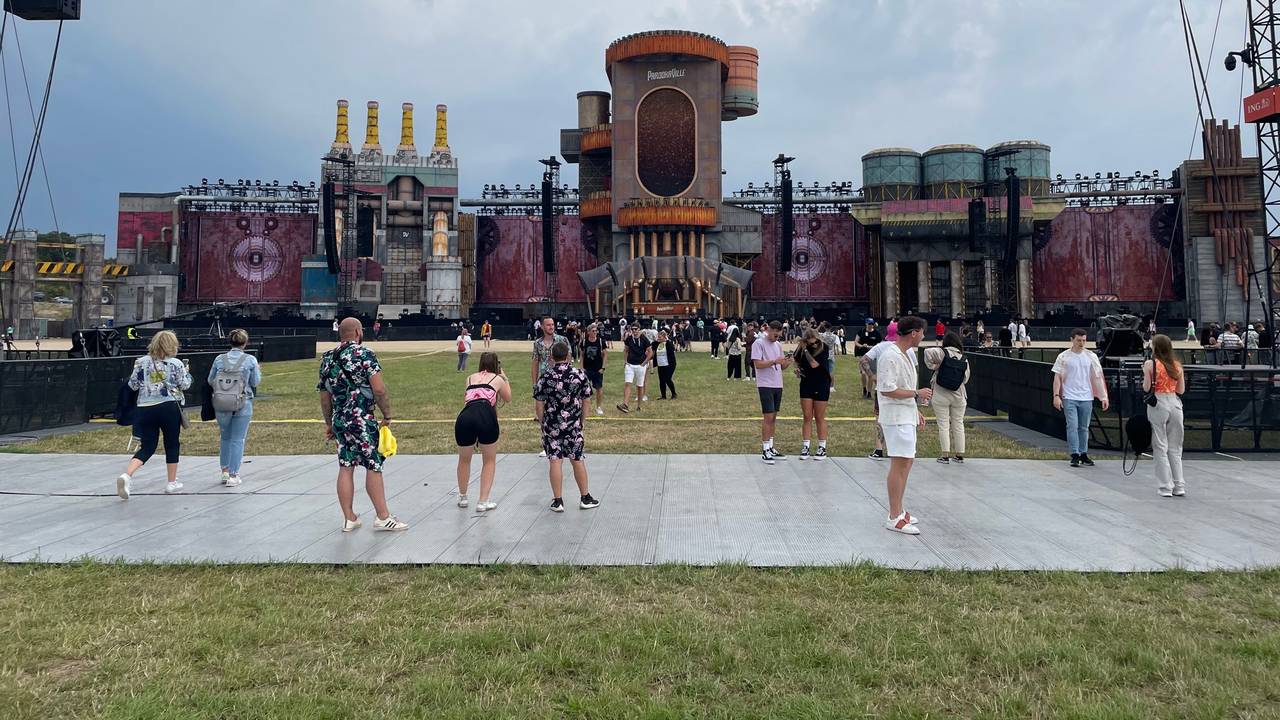 Die Mainstage des NRW-Festivals Parookaville 2023 in Weeze.