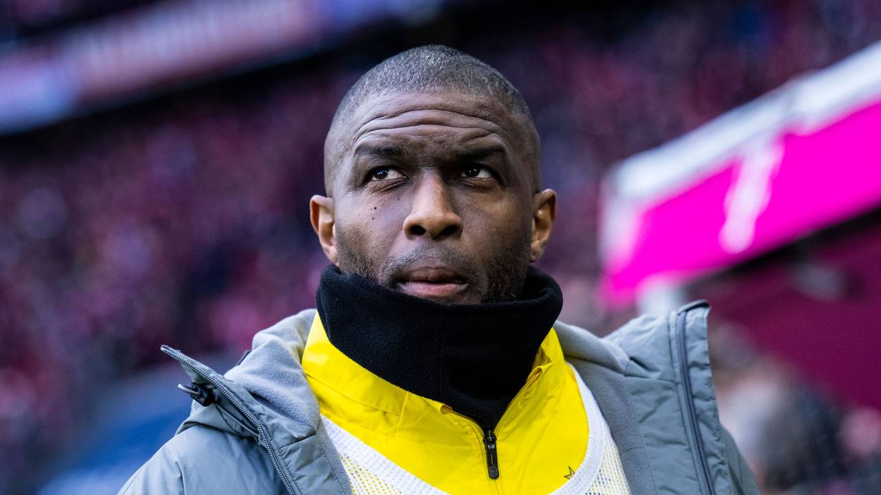 Anthony Modeste auf dem Weg zum Aufwärmen beim Spiel gegen den FC Bayern München.