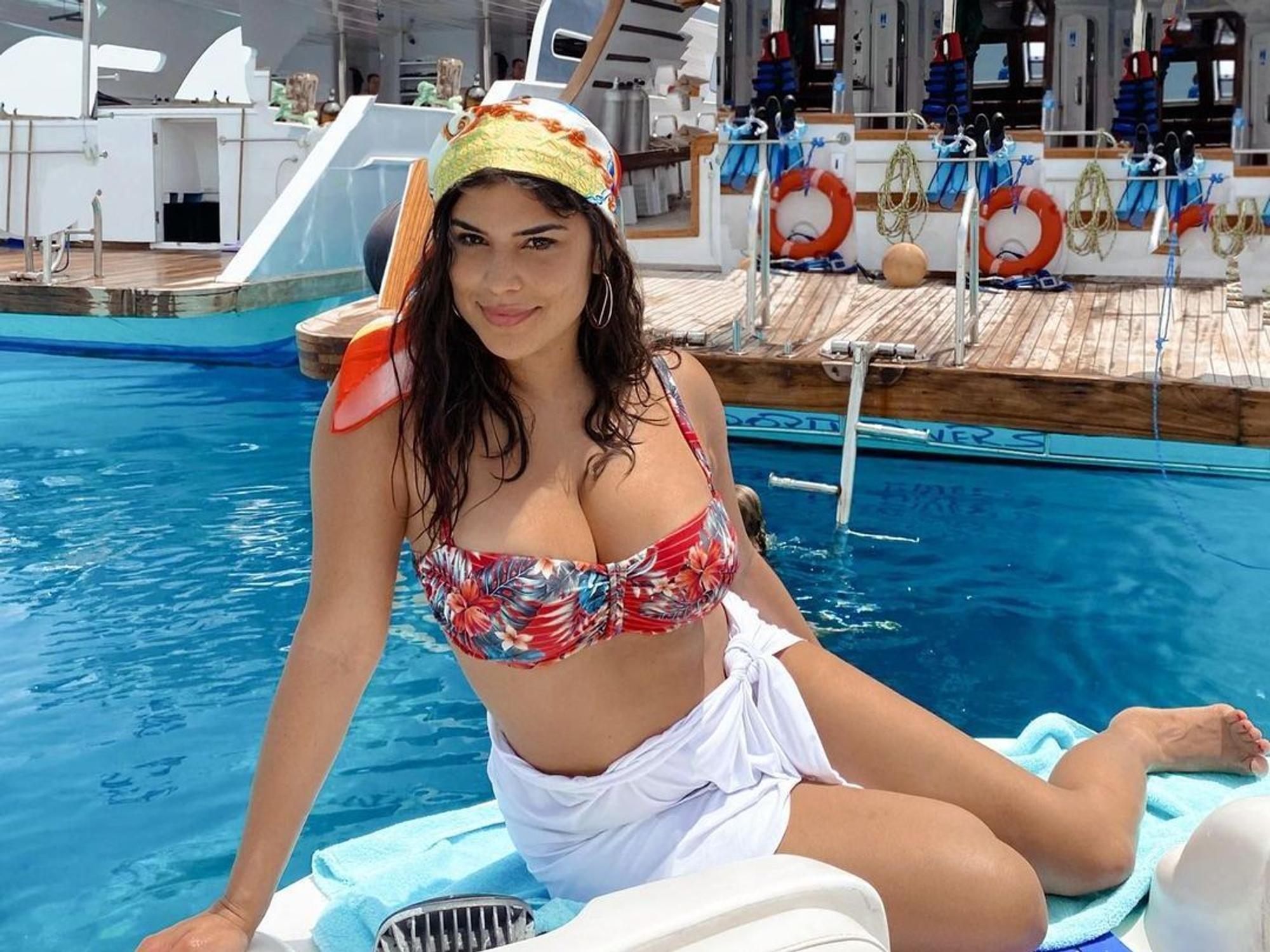 Tanja Tischewitsch im Bikini.