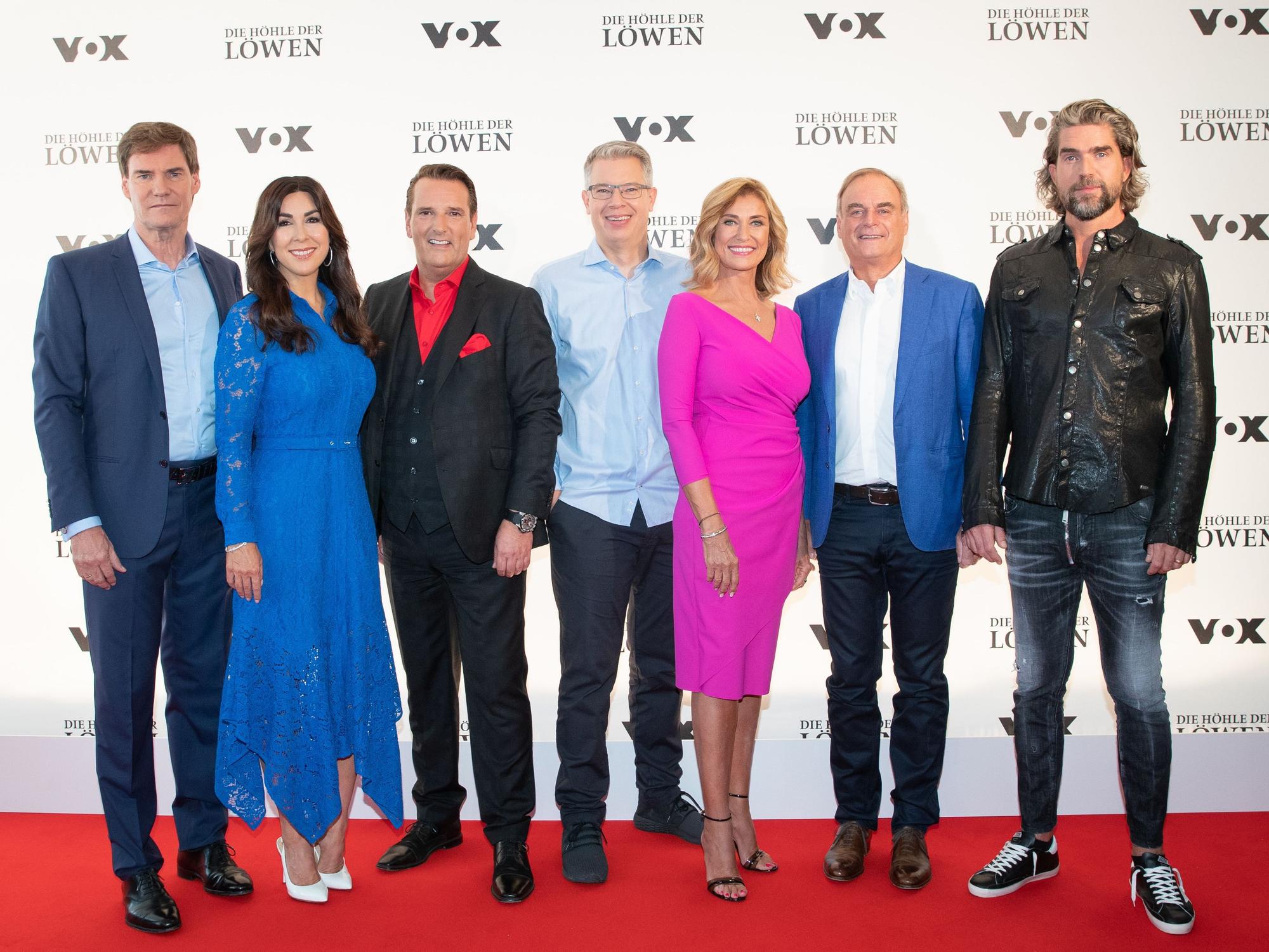 Die Investoren der Vox-Show «Die Höhle der Löwen»: Carsten Maschmeyer (l-r), Judith Williams, Ralf Dümmel, Frank Thelen, Dagmar Wöhrl, Georg Kofler und Nils Glagau