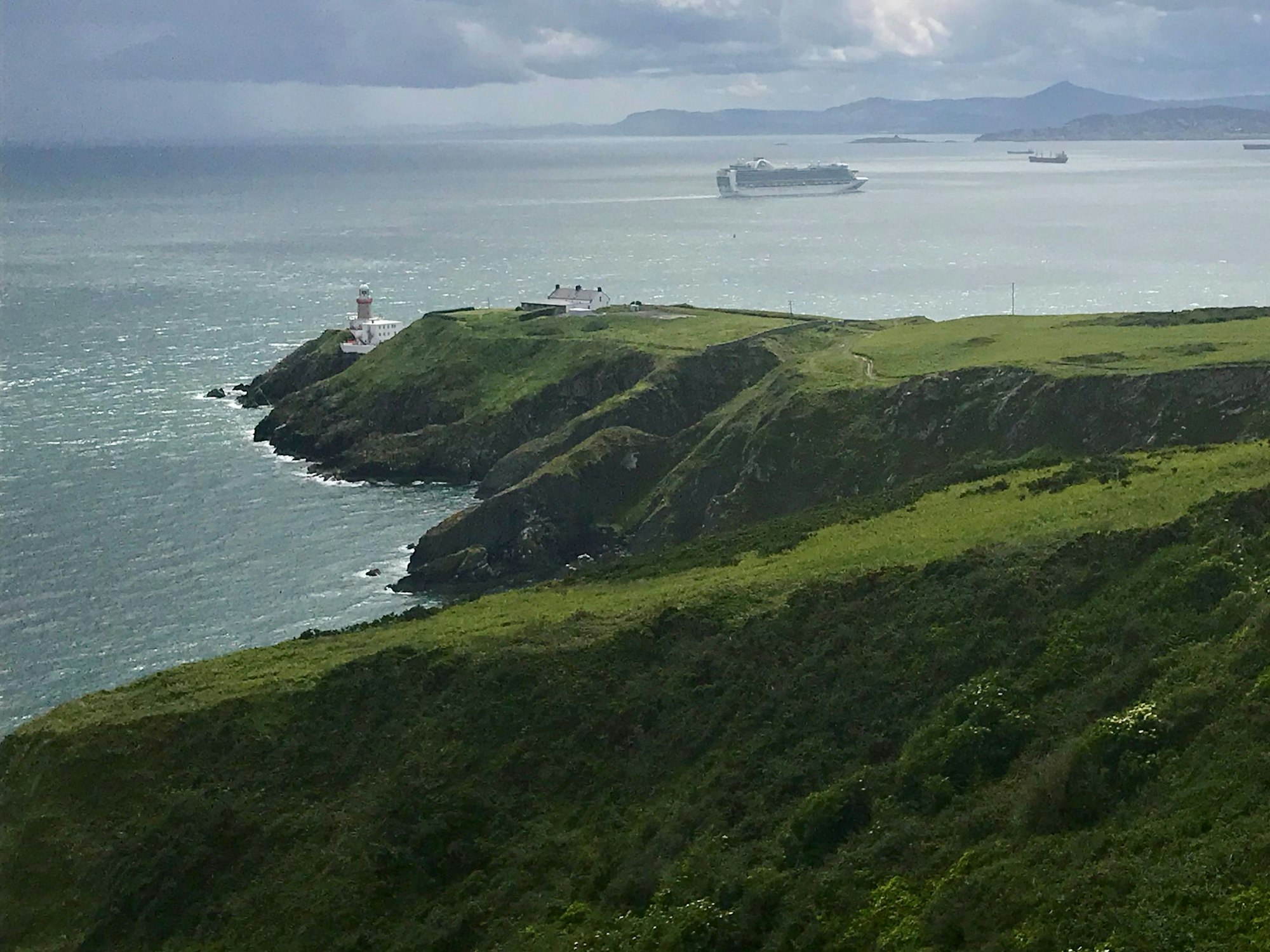 Küste bei Howth vor Dublin (Irland)