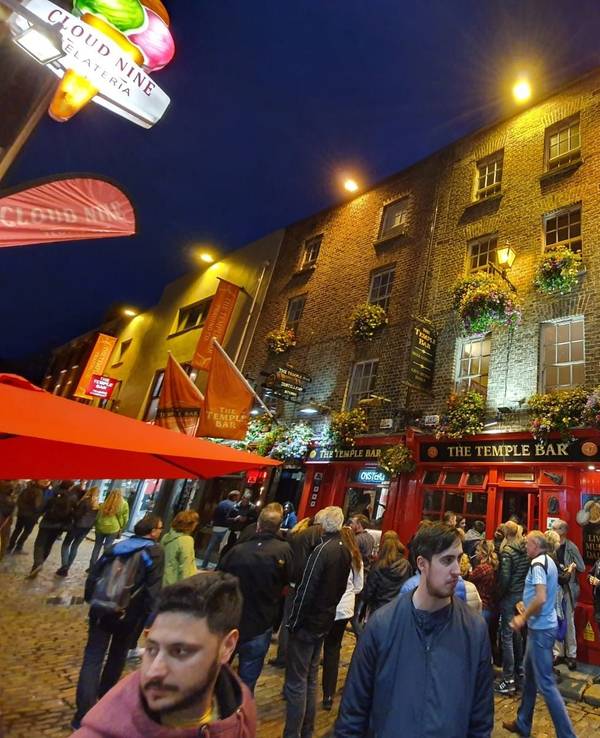 Pub in Dublin: Temple Bar, das beliebte Ausgehviertel