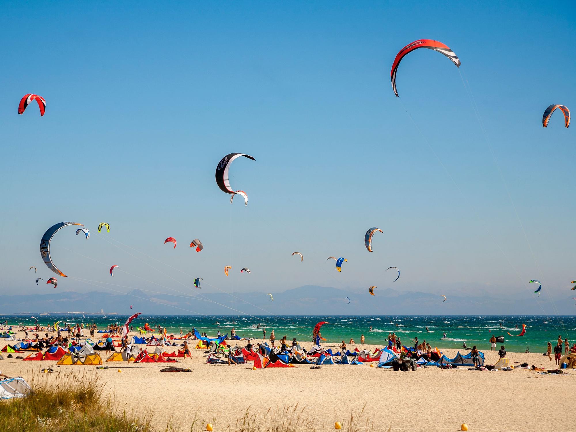 Kitesurfing in Valdevaqueros